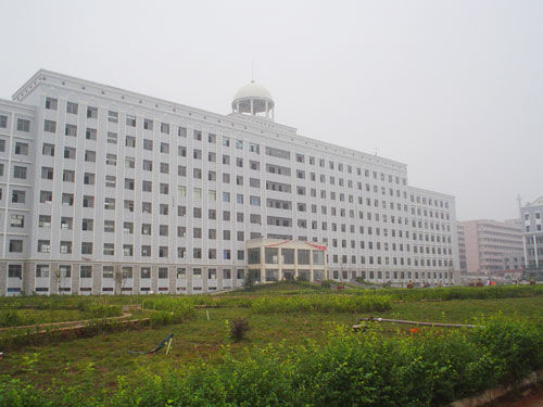 長沙華能供水設備有限公司,智控變頻增恒壓供水設備銷售,智能變頻疊壓供水設備銷售,不銹鋼水箱銷售